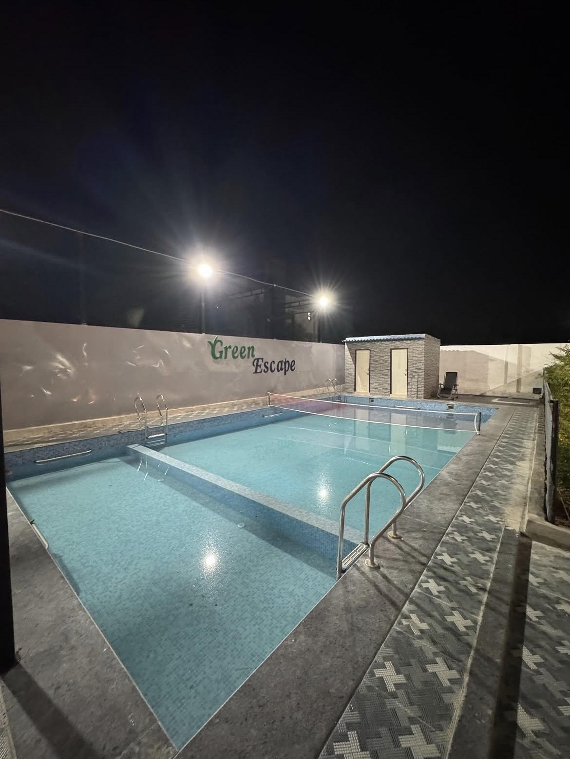 Pool 1